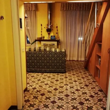 Gabriella's Apartment Naples